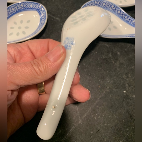 PORCELAIN SOUP SPOONS | Set of 6 | Rice Grain Pattern Blue & White Spoons - Picture 8 of 8